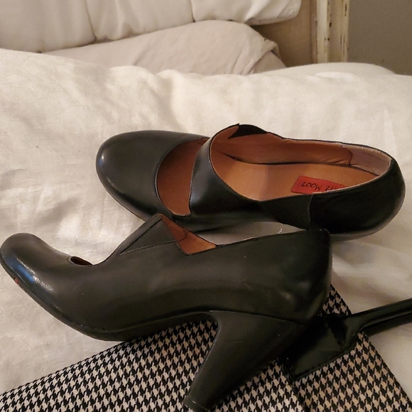 Miz Mooz Retro Vibe Black Heels - Picture 2 of 3